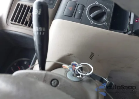 2003 Toyota Corolla Ce из США, поврежденный, VIN 1NXBR32E73Z129743